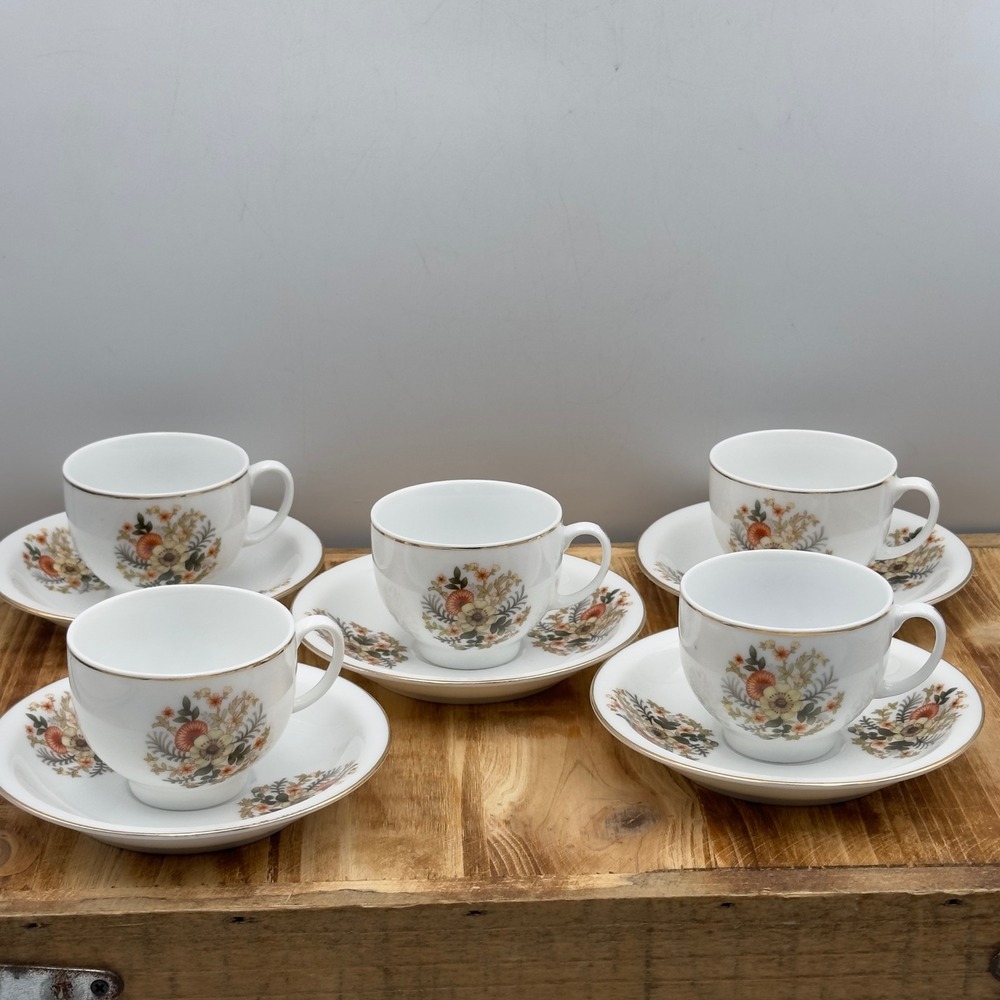 Vintage Floral Demitasse Porcelain Set of 5 Tea Cups Saucers Gold Rim White